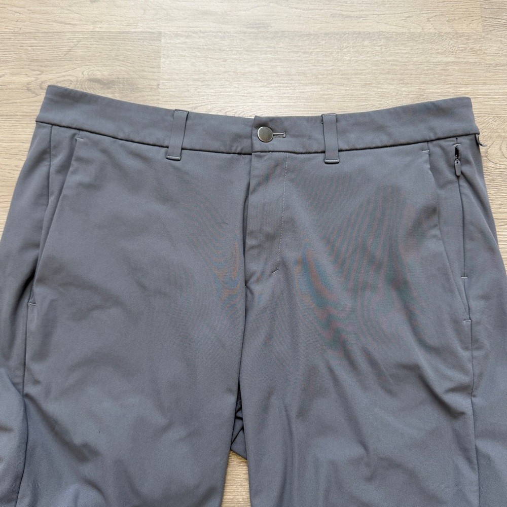 Lululemon Commission Pants 35x29 Classic Gray Performance Stretch LM5A51S - Picture 4 of 9
